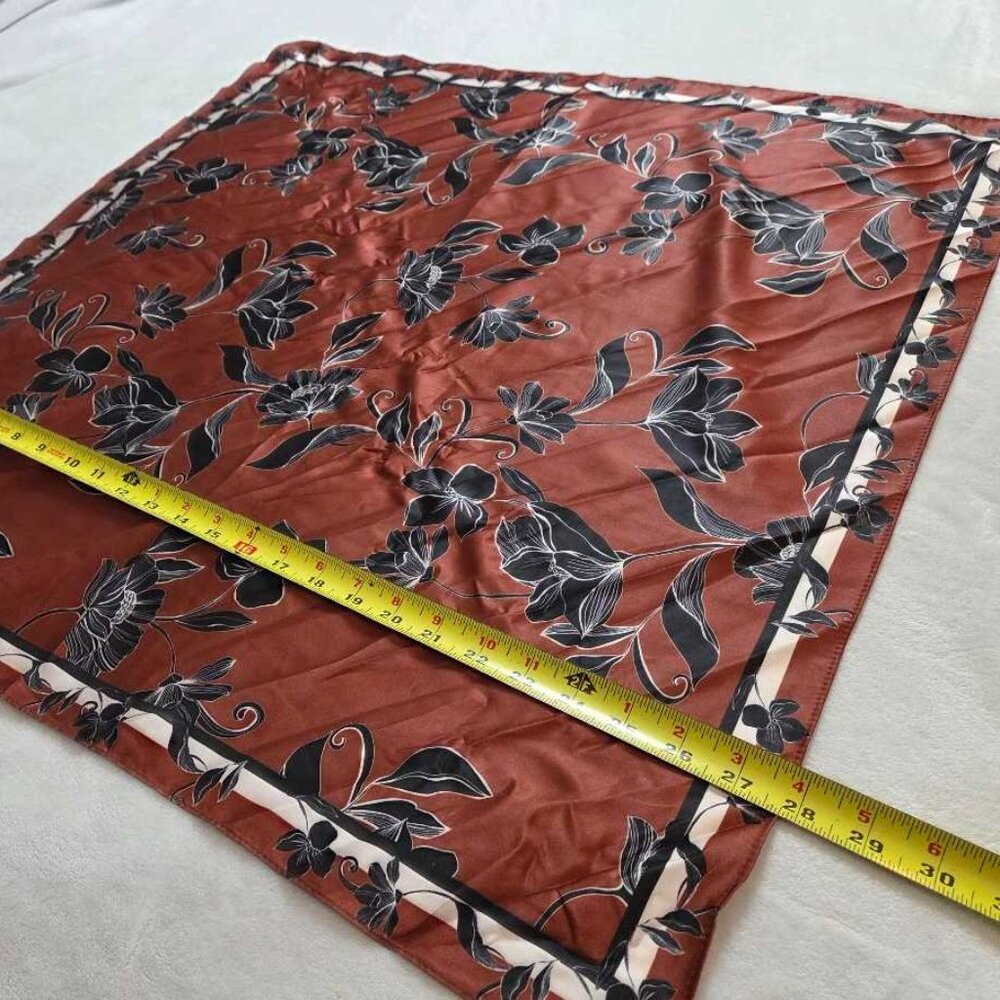 New Anthropologie brown black floral printed scarf - Picture 4 of 5